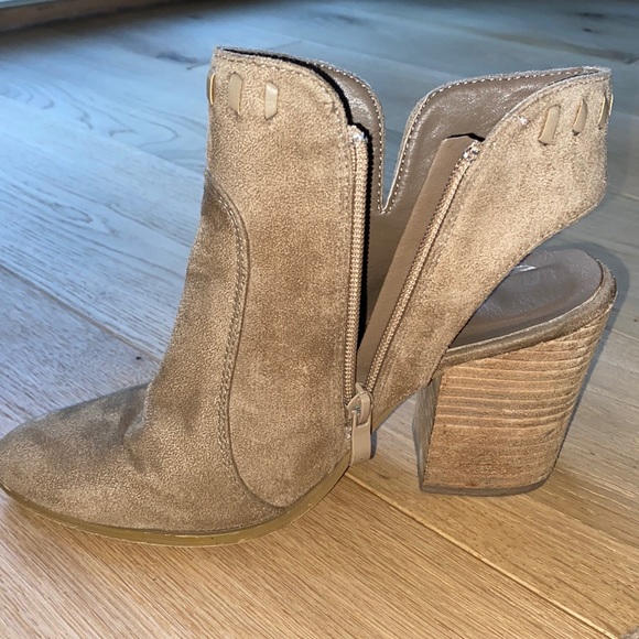 Taupe booties - Picture 2 of 7